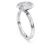 Anel com engaste octogonal, diamantes cultivados em laboratório, 2,0 quilates no total, forma octogonal, ouro branco de 14 quilates