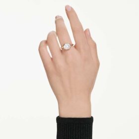 Anel com engaste octogonal, diamantes cultivados em laboratório, 3,0 Ct no total, forma octogonal, ouro amarelo de 14K Anel com engaste octogonal, diamantes cultivados em laboratório, 3,0 Ct no total, forma octogonal, ouro amarelo de 14K