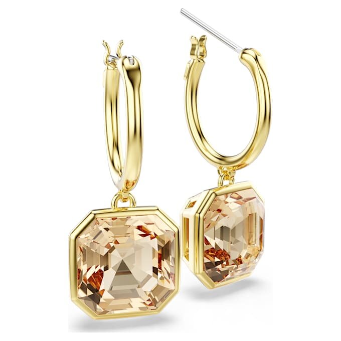 Brincos Millenia em forma de gota, corte quadrado, cor caramelo, banhados a dourado Brincos Millenia em forma de gota, corte quadrado, cor caramelo, banhados a dourado
