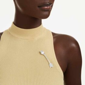 Broche Idyllia com cortes mistos, em forma de seta, branco, banhado a ródio