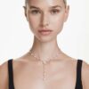 Colar Ariana Grande X Swarovski Y com cortes mistos, pérola de cristal, coração, branco, banhado a ródio Colar Ariana Grande X Swarovski Y com cortes mistos, pérola de cristal, coração, branco, banhado a ródio