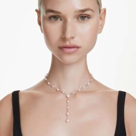 Colar Ariana Grande X Swarovski Y com cortes mistos, pérola de cristal, coração, branco, banhado a ródio