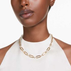 Colar Constella Branco, banhado a dourado