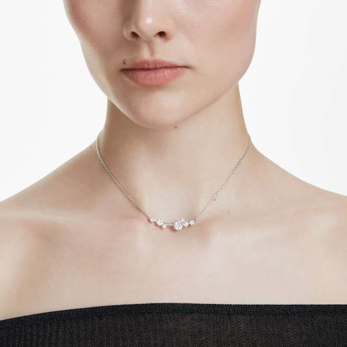 Colar Constella com pérola de cristal, cortes redondos, branco, banhado a ródio Colar Constella com pérola de cristal, cortes redondos, branco, banhado a ródio