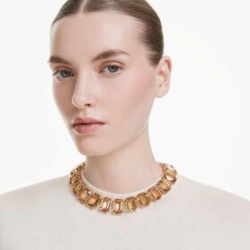 Colar Millenia com cristais de grandes dimensões, corte octogonal, cor caramelo, banhado a dourado