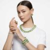 Colar Millenia com cristais de grandes dimensões, corte octogonal, verde, banhado a ouro Colar Millenia com cristais de grandes dimensões, corte octogonal, verde, banhado a ouro