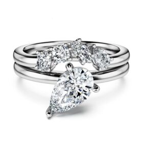 Conjunto de anéis Galaxy (2), diamantes cultivados em laboratório 1,4 ct no total, formato de pêra, ouro branco de 14K Conjunto de anéis Galaxy (2), diamantes cultivados em laboratório 1,4 ct no total, formato de pêra, ouro branco de 14K