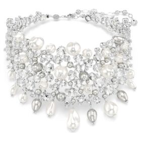 Gargantilha Constella com pérola de cristal, corte redondo, branca, banhada a ródio Gargantilha Constella com pérola de cristal, corte redondo, branca, banhada a ródio