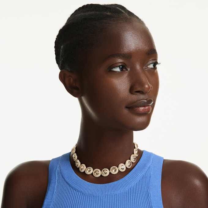 Gargantilha Una Angelic com corte redondo, cor caramelo, banhada a dourado Gargantilha Una Angelic com corte redondo, cor caramelo, banhada a dourado