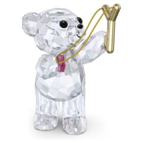 Kris Bear a enviar-lhe amor