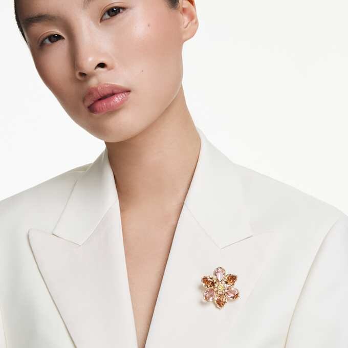 Pingente e broche Idyllia com cortes mistos, flor, multicolorido, banhado a dourado Pingente e broche Idyllia com cortes mistos, flor, multicolorido, banhado a dourado