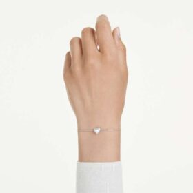 Pulseira Eternity com diamantes cultivados em laboratório, 0,5 ct no total, em forma de coração, prata esterlina Pulseira Eternity com diamantes cultivados em laboratório, 0,5 ct no total, em forma de coração, prata esterlina