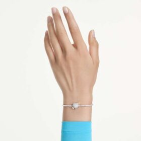 Pulseira Idyllia com cortes mistos, coração com seta, branca, banhada a ródio Pulseira Idyllia com cortes mistos, coração com seta, branca, banhada a ródio