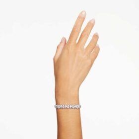 Pulseira Matrix Tennis com lapidação em forma de pêra, branca, banhada a ródio Pulseira Matrix Tennis com lapidação em forma de pêra, branca, banhada a ródio