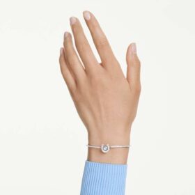 Pulseira Symbolica com corte redondo, pavé, ferradura, azul, banhada a ródio Pulseira Symbolica com corte redondo, pavé, ferradura, azul, banhada a ródio